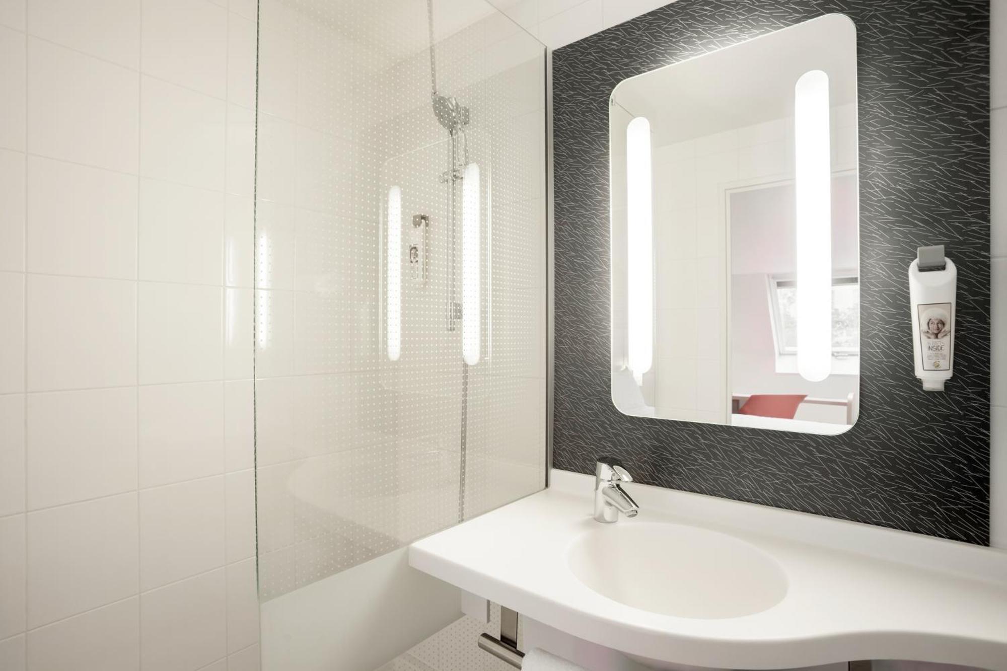 ibis Maine Montparnasse Hotel Paris Bagian luar foto